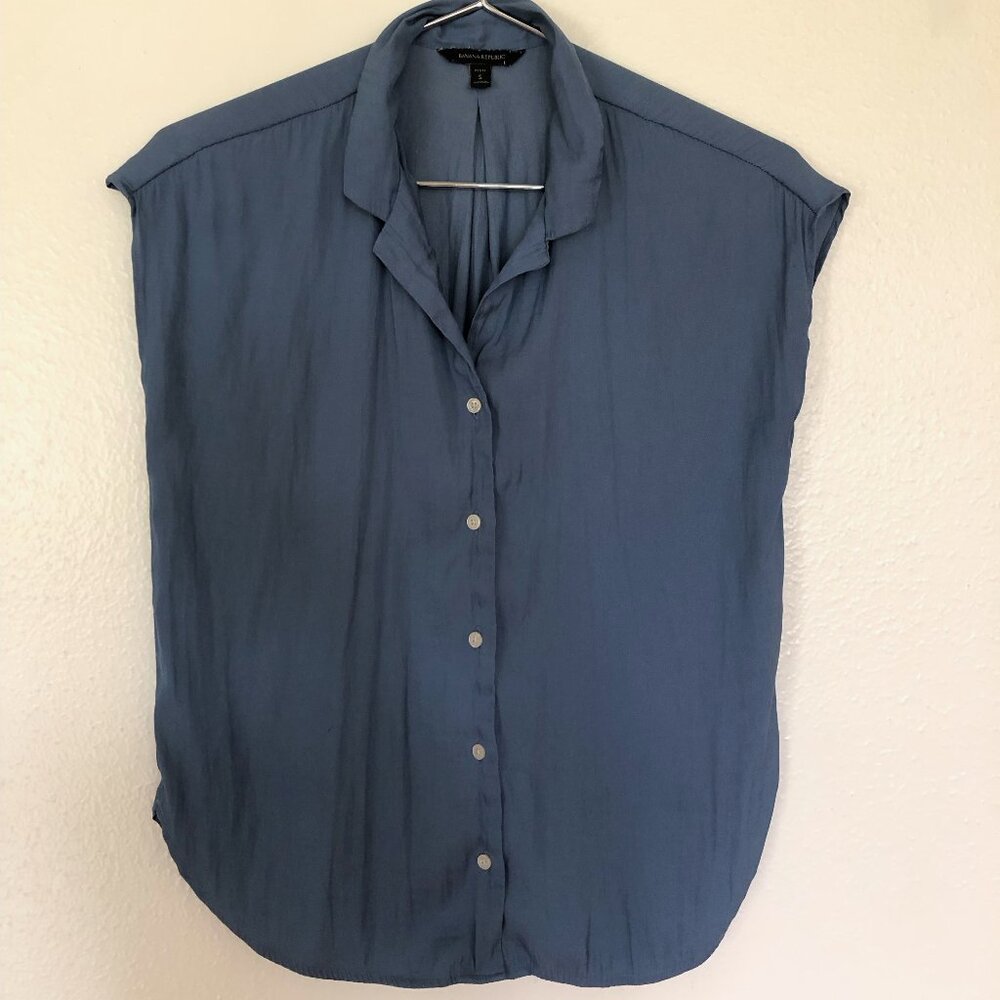 Banana Republic Blue Cap Sleeve Satin Blouse Size Petite Small